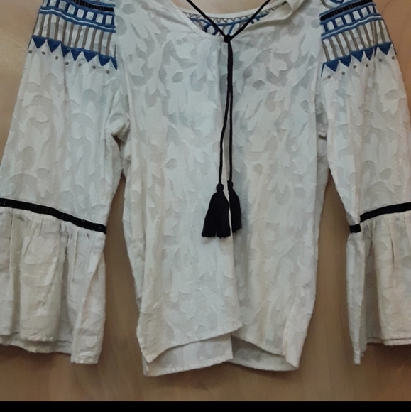 Cream Tribal Blue Texture Blak Embroidered Peasant Top S z S - Picture 2 of 13